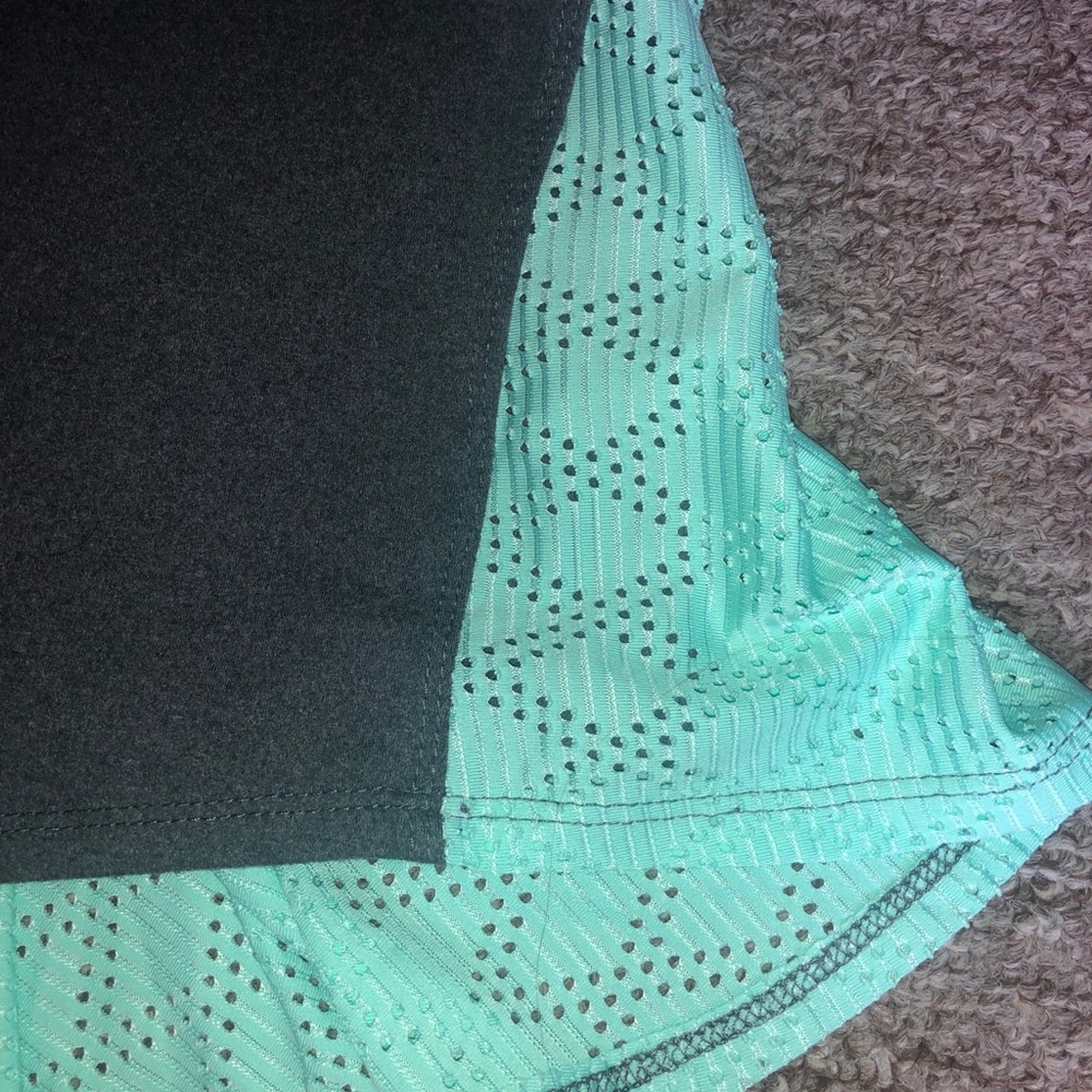 Balance Collection skort - Picture 2 of 7